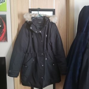 Vero Moda long black parka w/fur lined hood